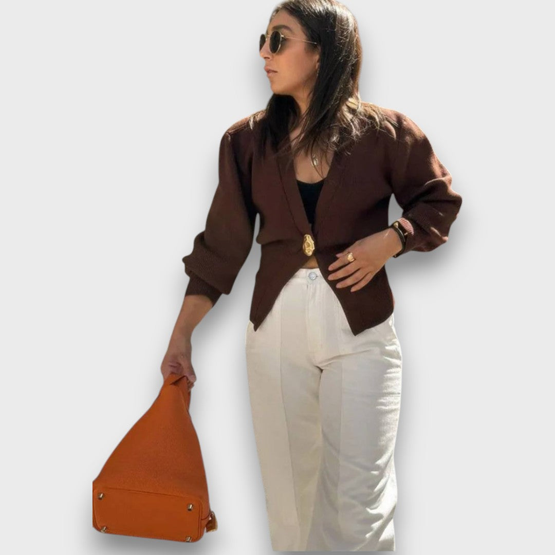 Enea – Cardigan con scollo a V profondo e bottone dorato