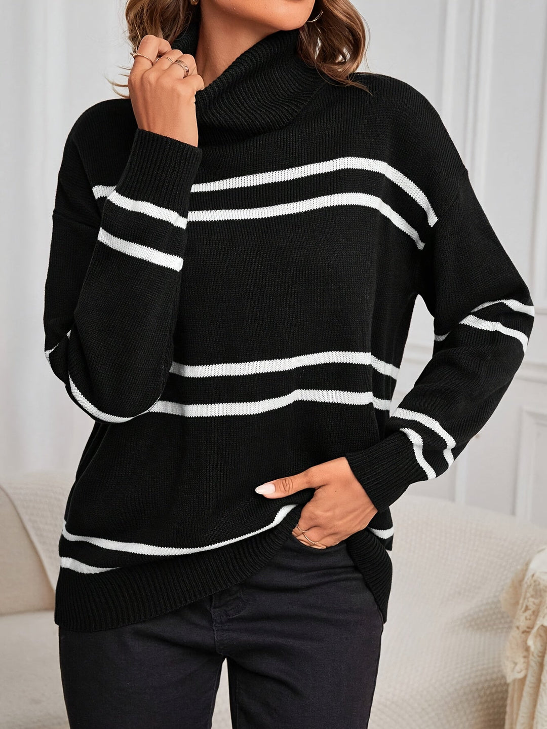 Thea – Maglione a Collo Alto a Righe