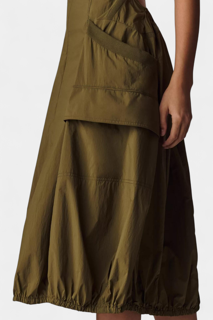 Vestito Midi Katana con Orlo a Bolla e Corsetto Regolabile