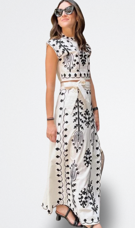 Cecilia | Completo Chic Ricamato