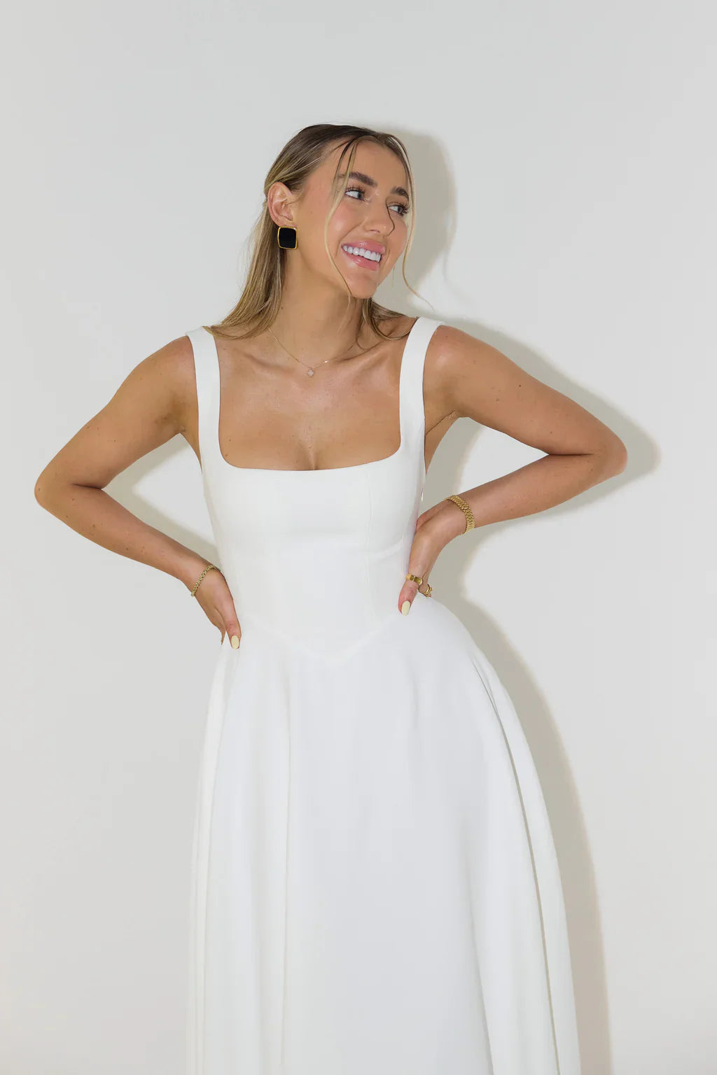 MARBELLA | Vestito con scollo quadrato