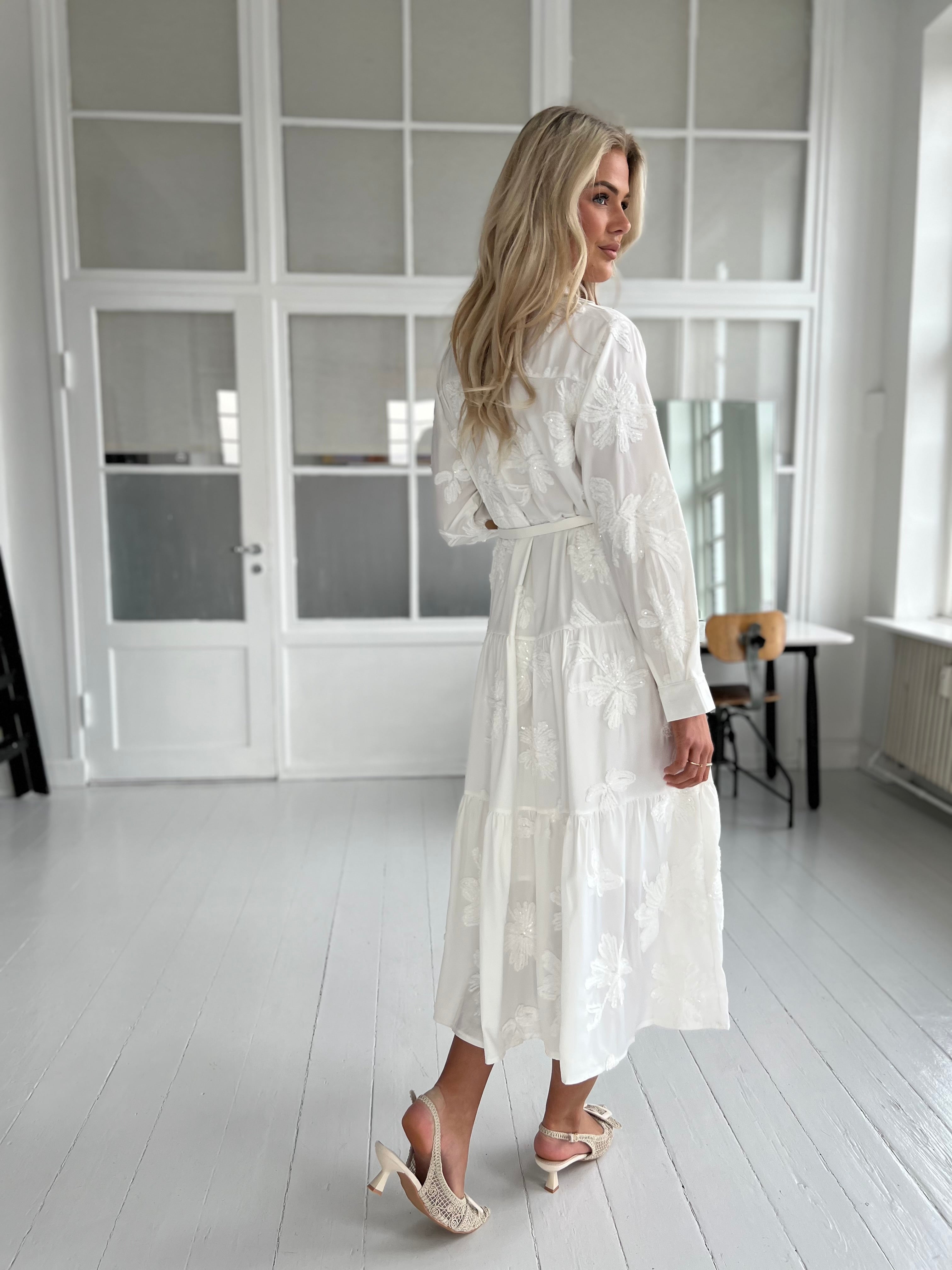 Victoria™ | Flam White Shirt Dress