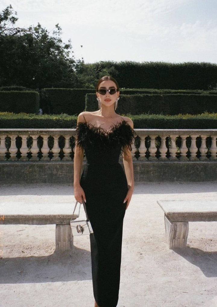 Anastasia | Abito di Piume Lussuoso