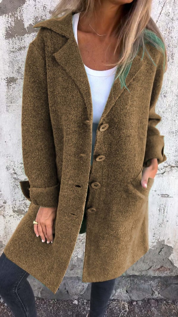 Victoria™ | Stylish Wool Coat with Elegant Buttons