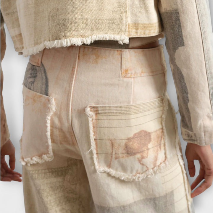 Rhea – Jeans a gamba larga stampate con un tocco vintage