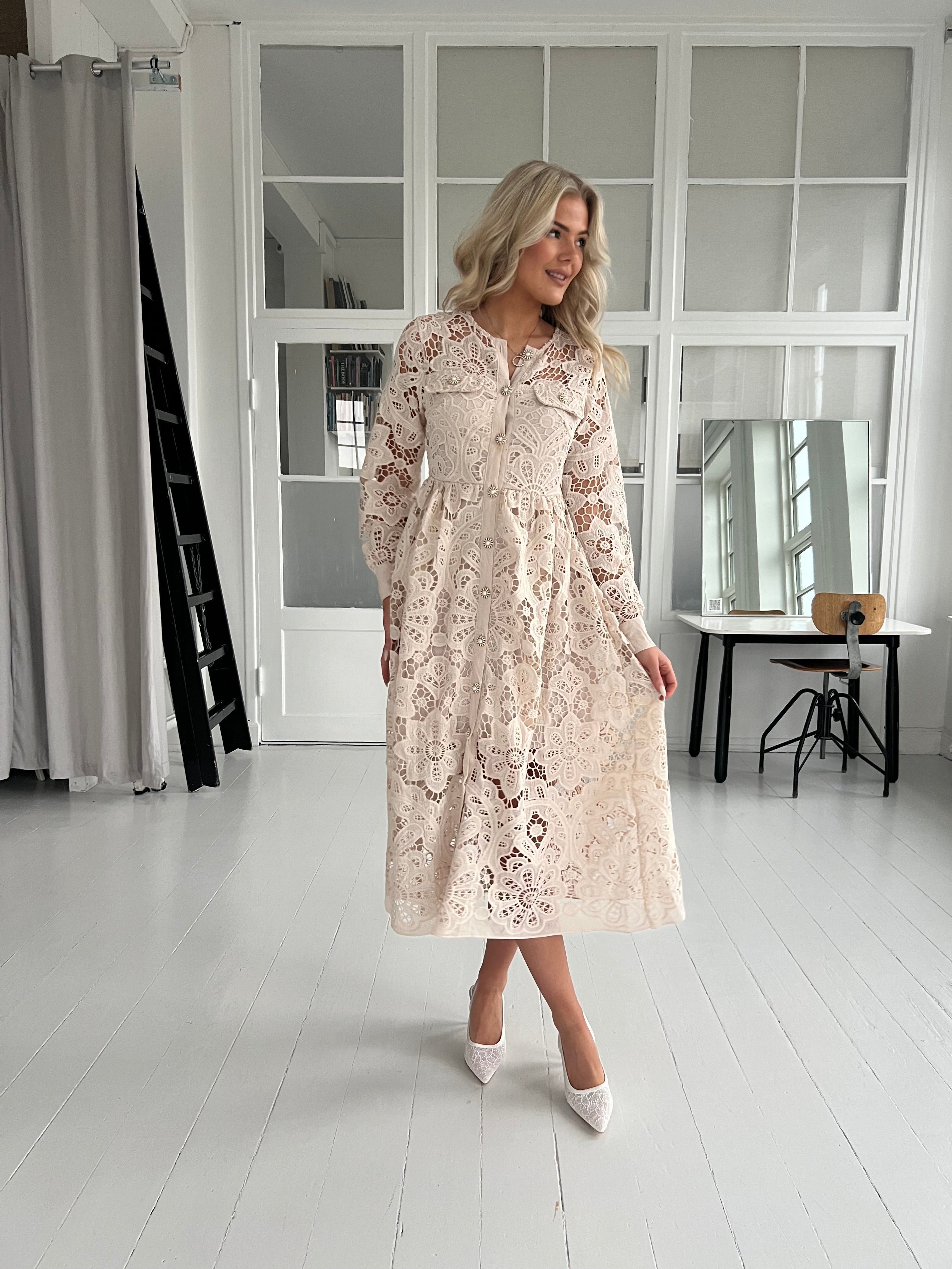 Victoria™ | Beige Lace Dress