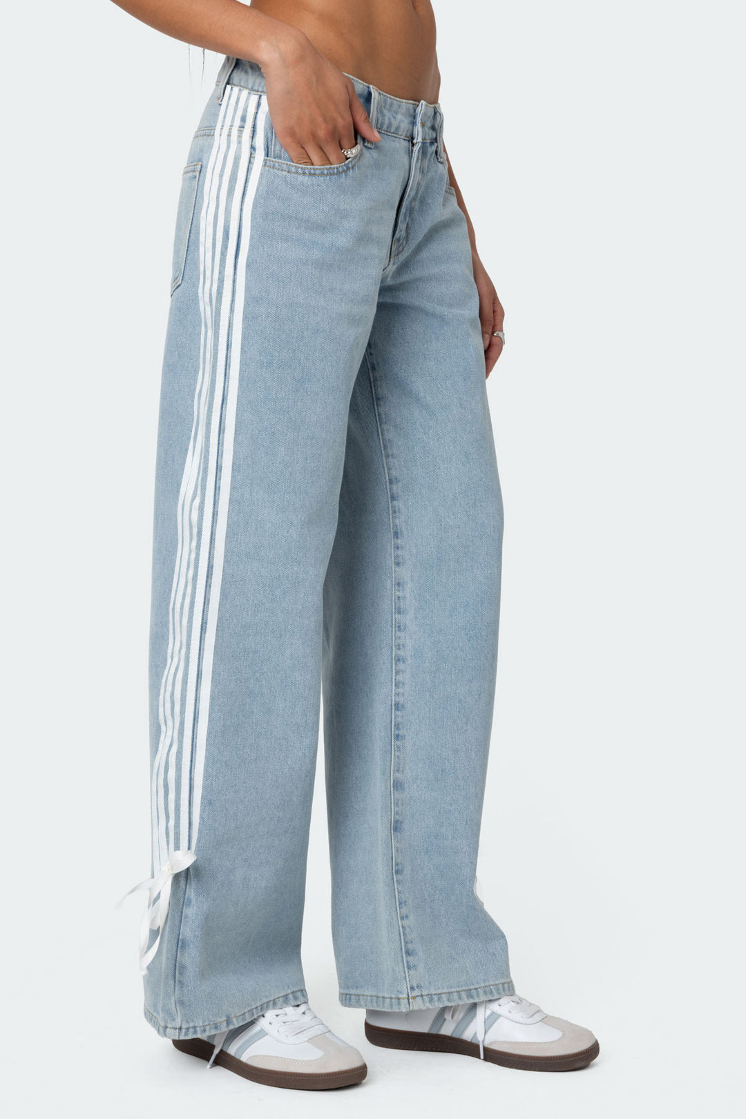 Victoria™ | Low Waist Loose Side Stripe Bow Wide Leg Jeans