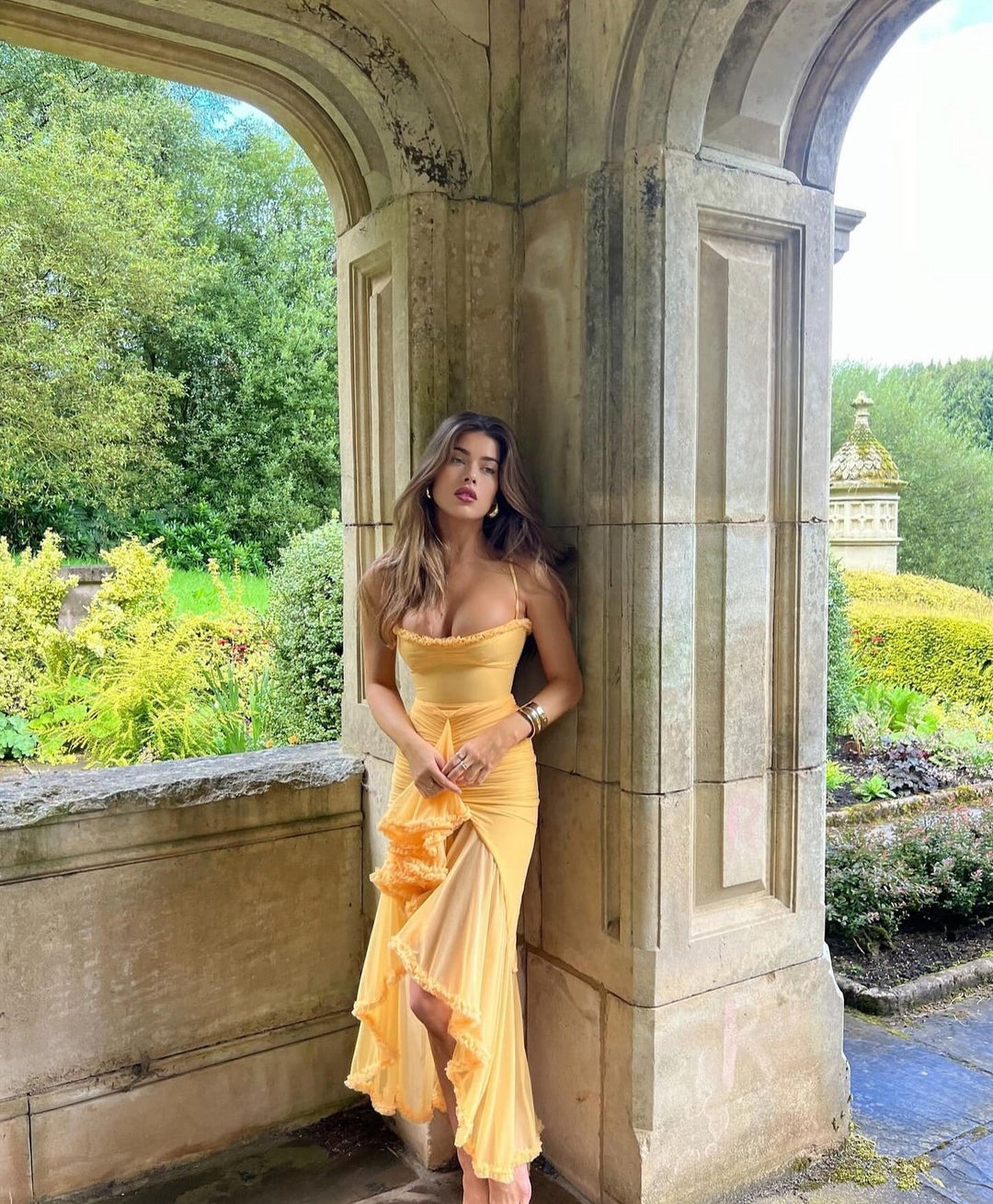 Ruby | Affascinante Abito con Volant