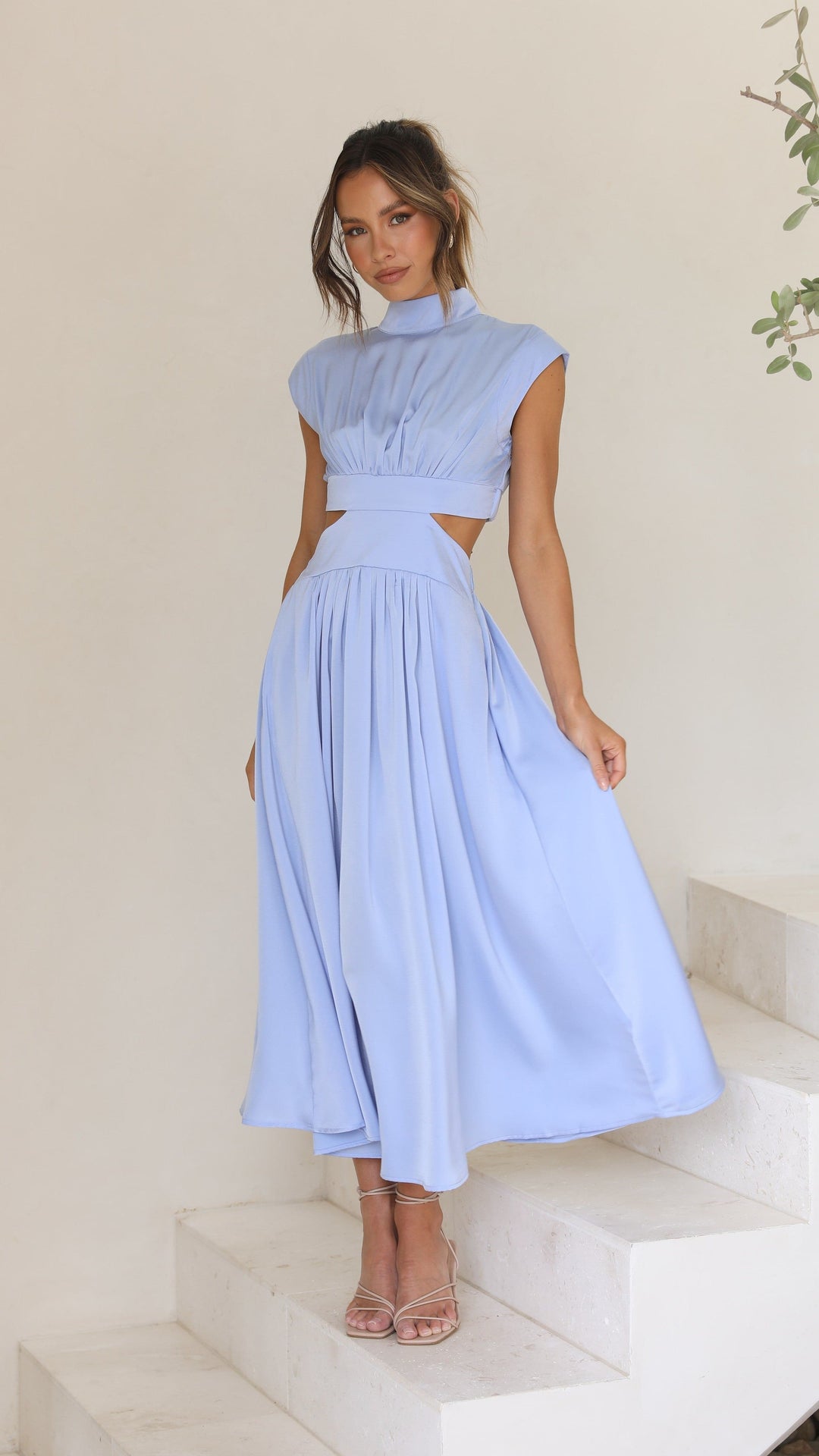 Cindie – Abito Midi con Cut-Out Azzurro